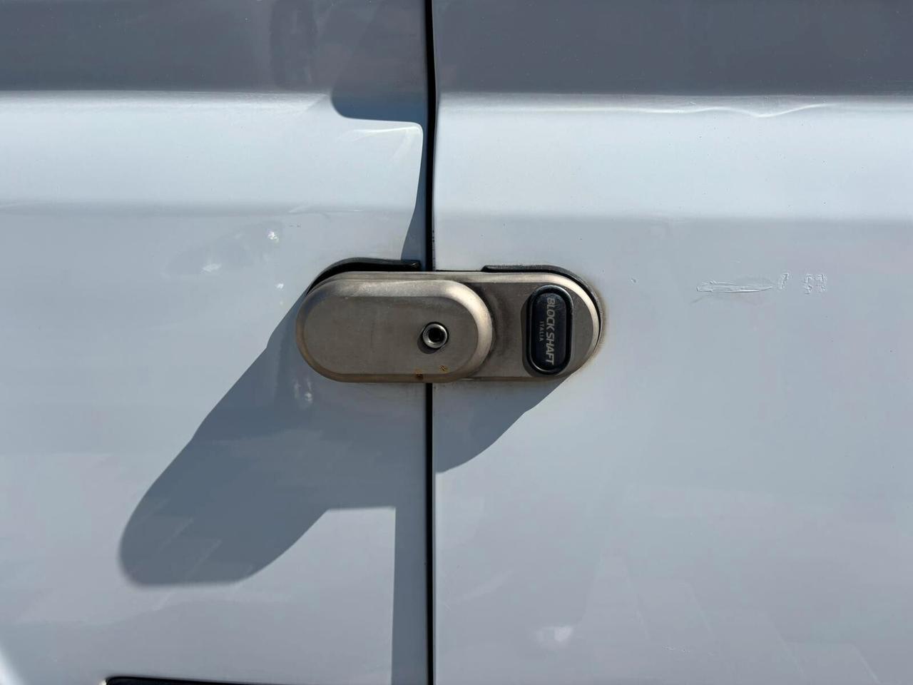 Peugeot Boxer 2.2 BlueHDi 140CV L2H2