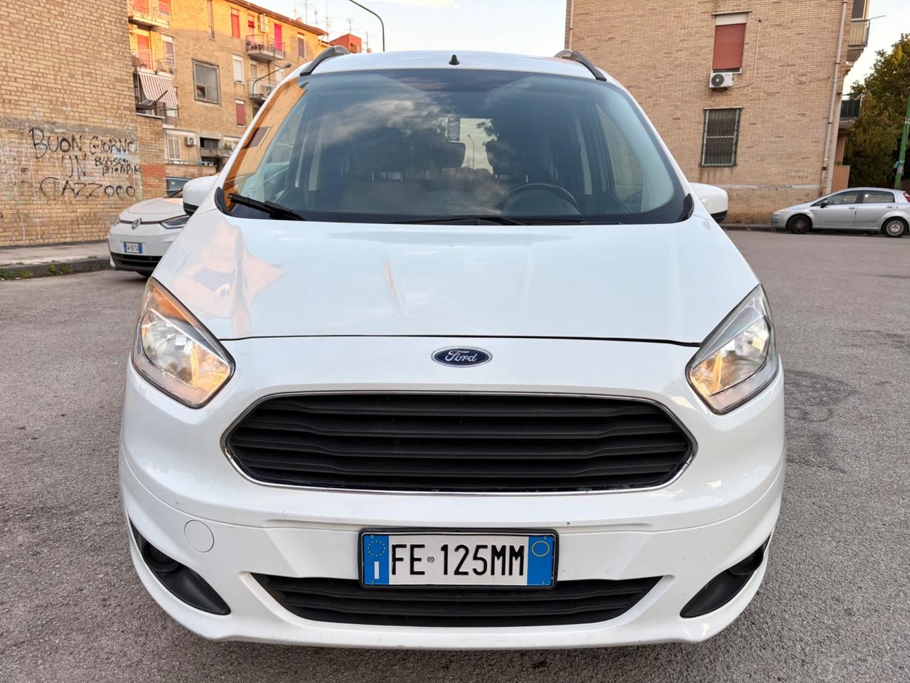 Ford Tourneo Courier 1.5 TDCI 75 CV 5 posti