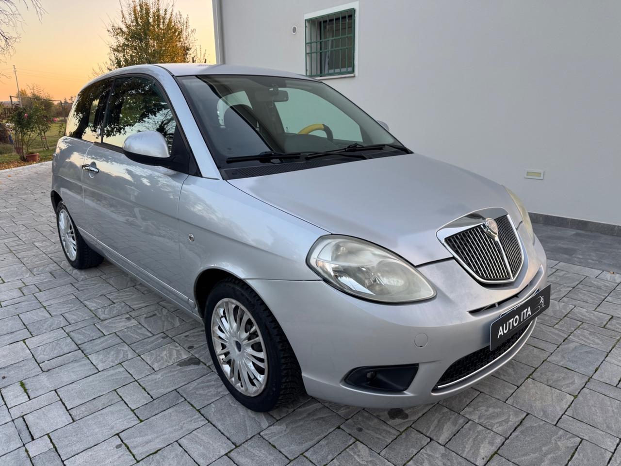 Lancia Ypsilon 1.4 Platino Ecochic GPL OK NEOPATENTATI