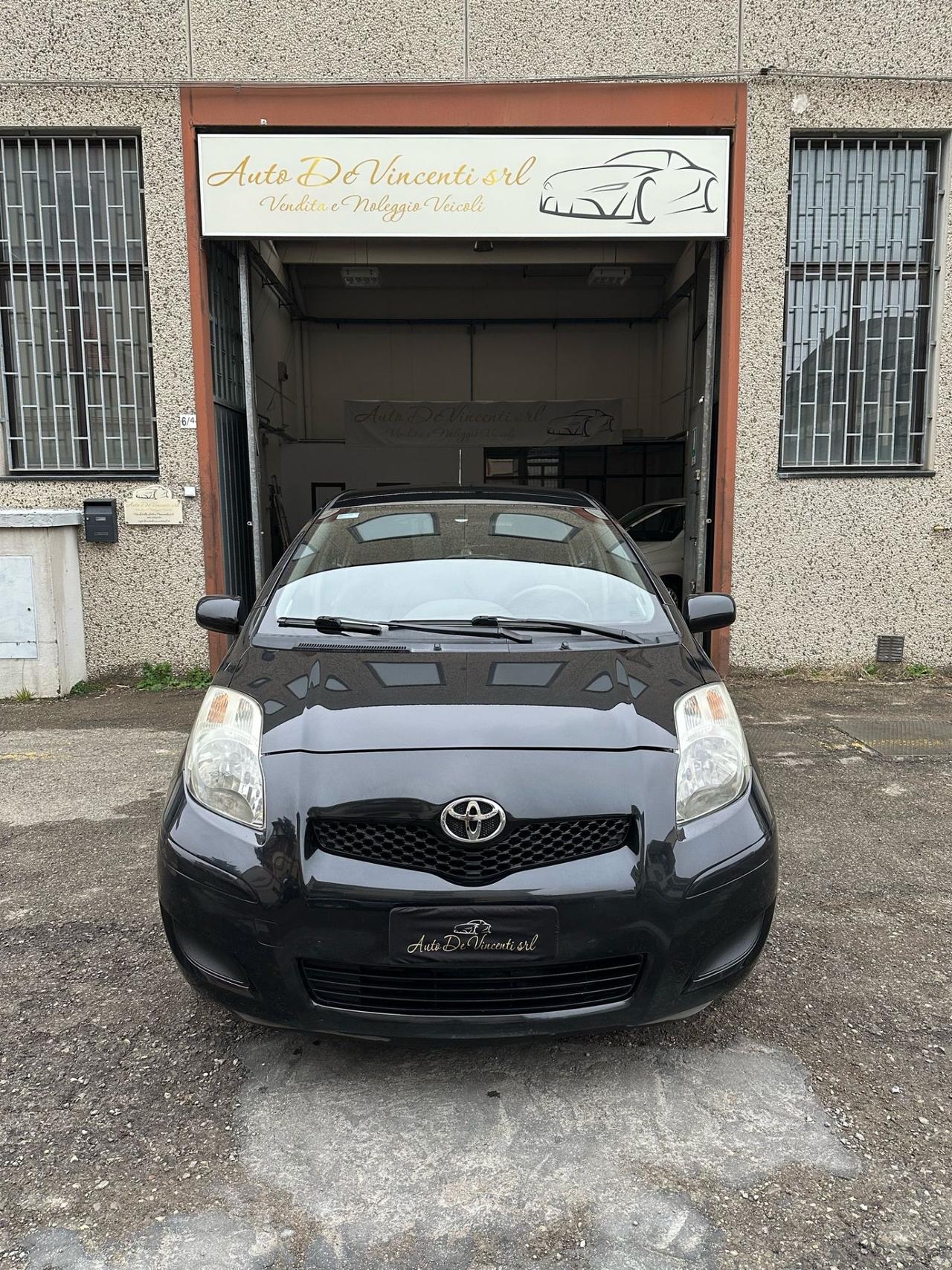 Toyota Yaris 1.0 5 porte Now GPL