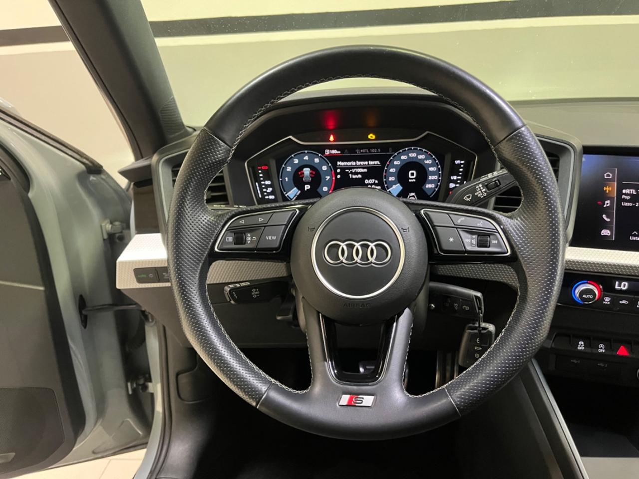 Audi A1 citycarver 30 TFSI S tronic S Line edition