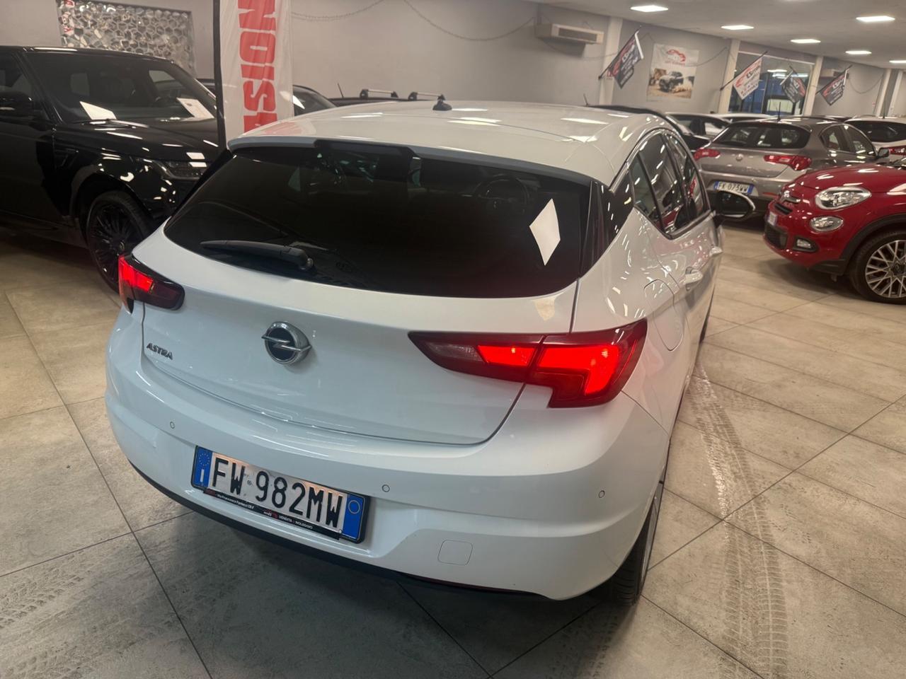 Opel Astra 1.6 CDTi 110CV Start&Stop 5P. Innovation