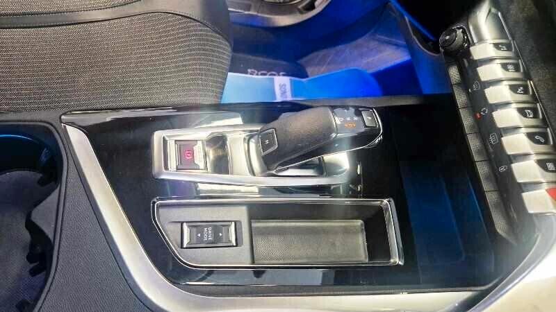 Peugeot 3008 BlueHDi 130 CV S&S EAT8 Allure Pack