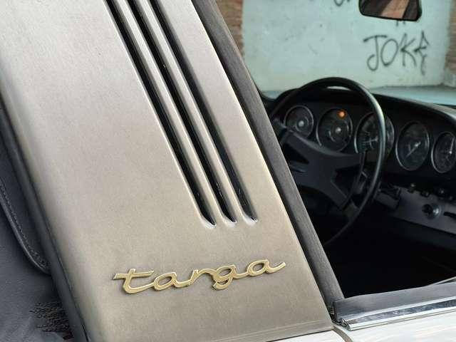 Porsche 911 1967 targa strumenti verdi soft window matching
