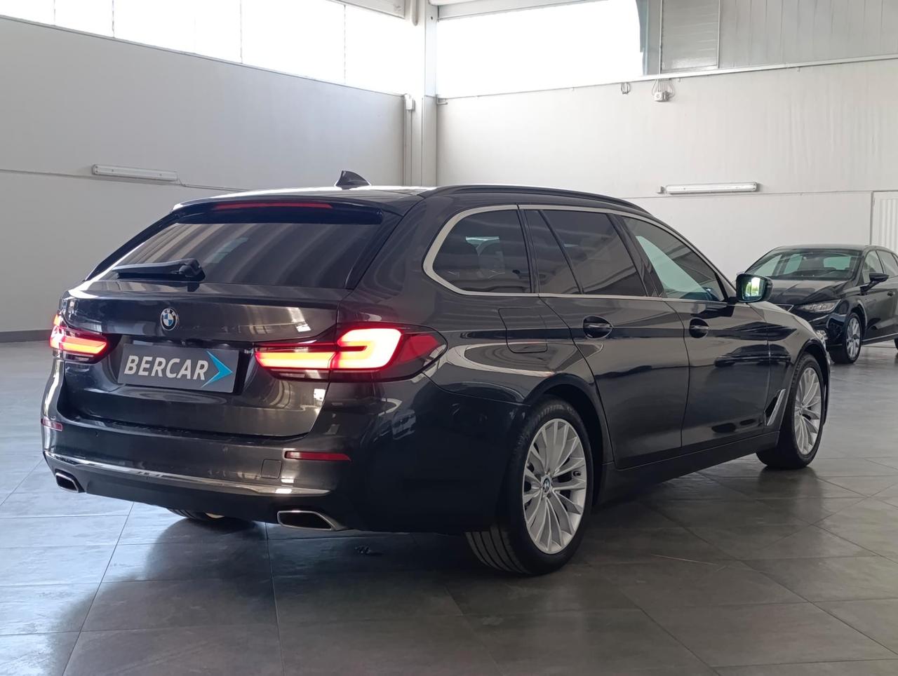 BMW 520 d Touring mhev 48V Luxury auto