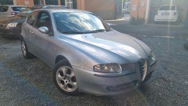 Alfa Romeo 147 1.9 JTD (115 CV) cat 3p. Distinctive