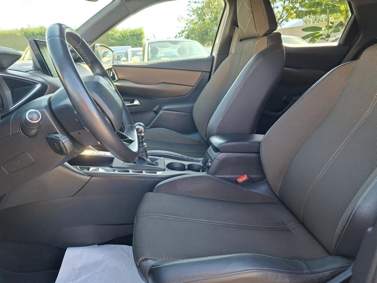 Ds DS3 3 Crossback BlueHDi 100 So Chic