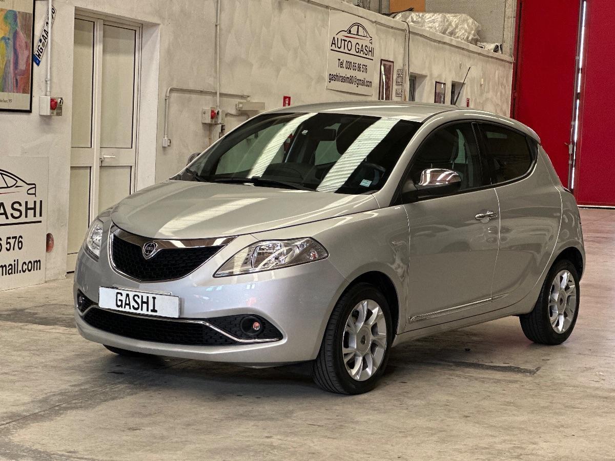 LANCIA - Ypsilon - 1.2 69 CV 5p. Platinum