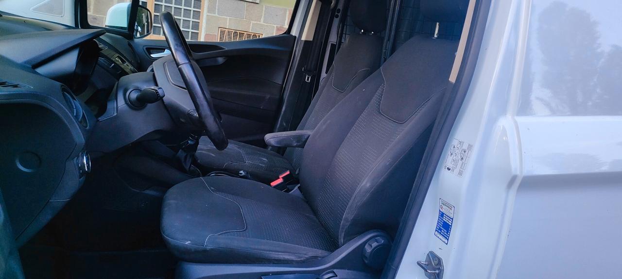 Ford Transit Courier 1.5 TDCi 75CV Van Trend