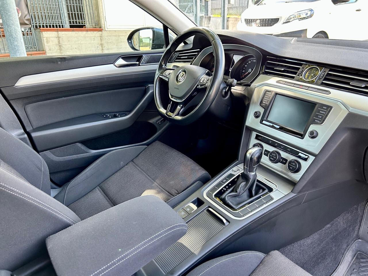 Volkswagen Passat Variant 1.6 TDI SCR DSG Business BMT - APPENA TAGLIANDATA !