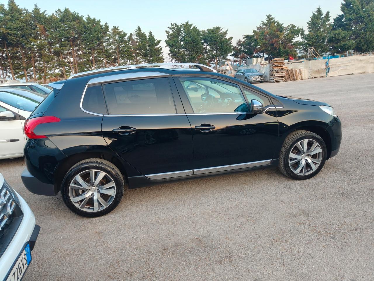 Peugeot 2008 1.6 e-HDi 92 CV Stop&Start Allure
