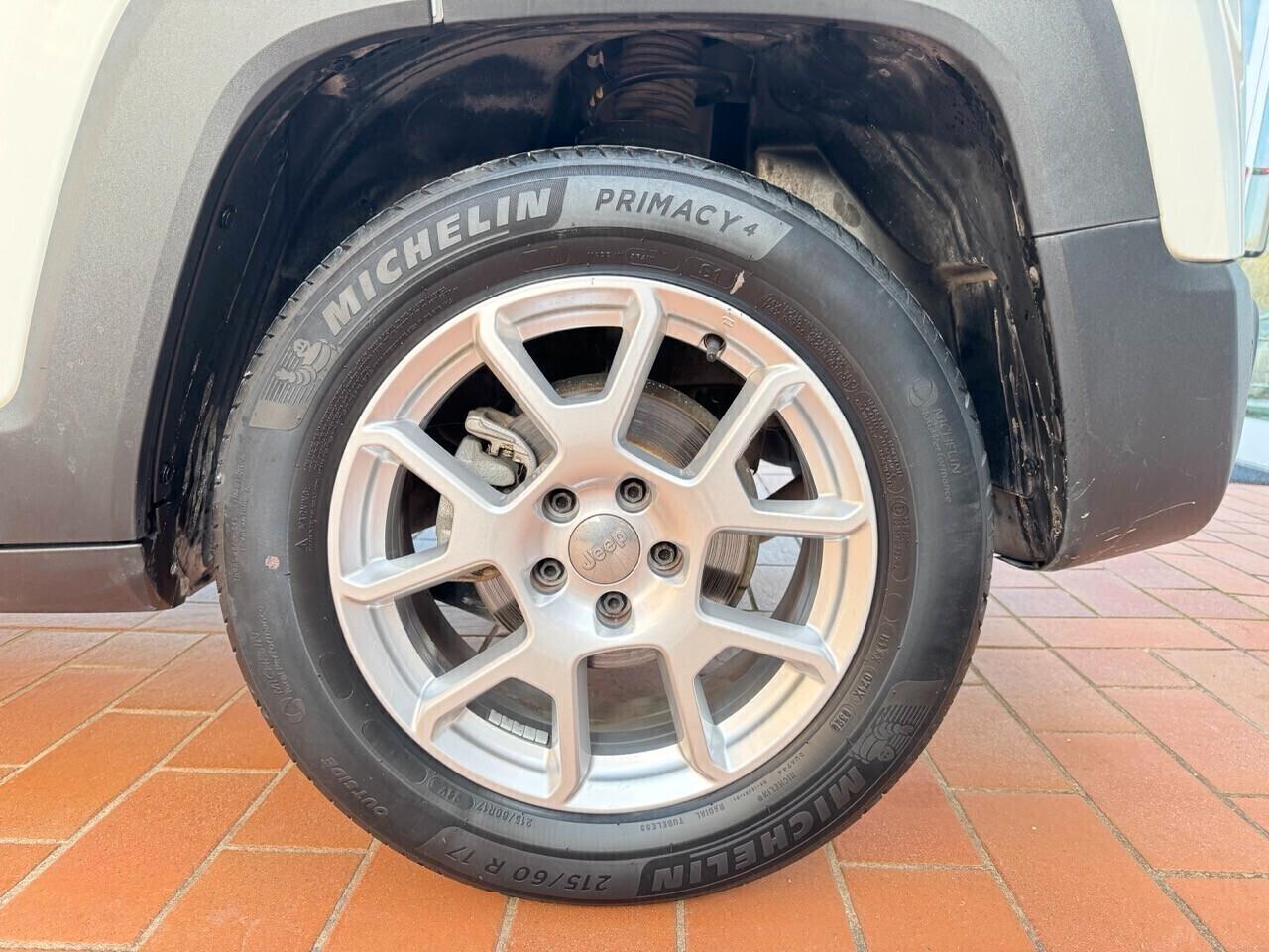 Jeep Renegade 1.6 Mjt soli 53000 km - neopatentati da 150 euro al mese