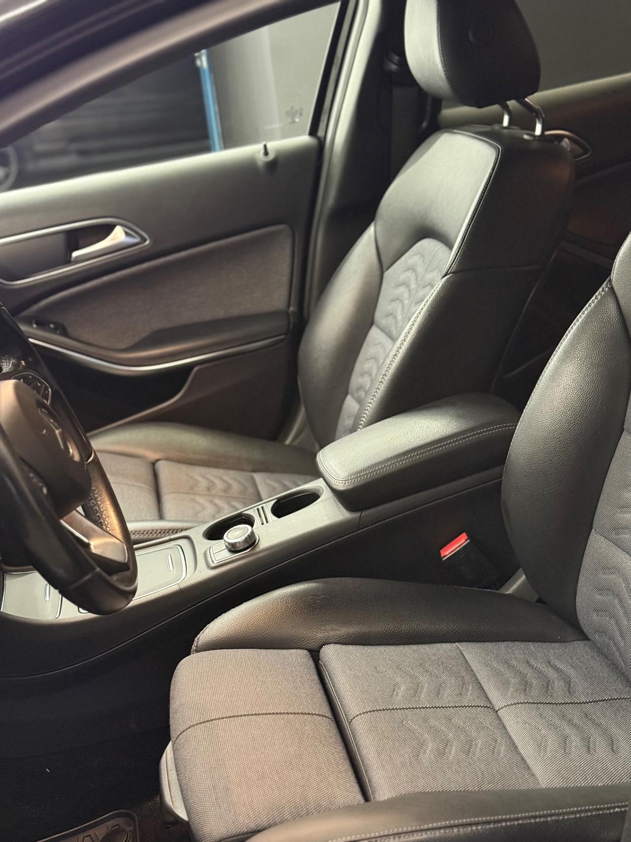 Mercedes-benz GLA 200 d Automatic Sport