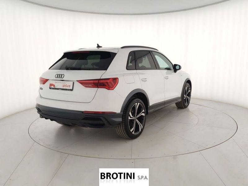 Audi Q3 35 TDI S tronic Identity Black