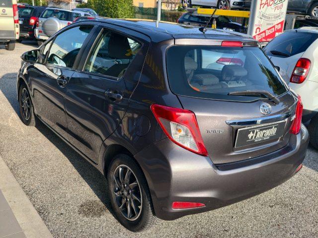 TOYOTA Yaris 1.4 D-4D 5 porte Lounge