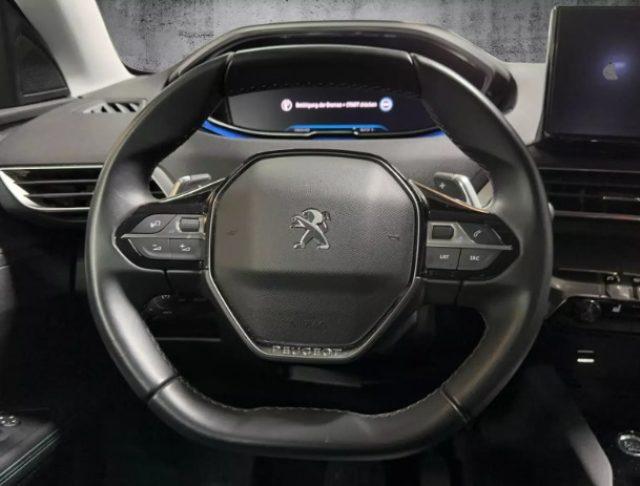 PEUGEOT 5008 Hybrid 136 e-DCS 6 Allure Pack City2 Drive Assist