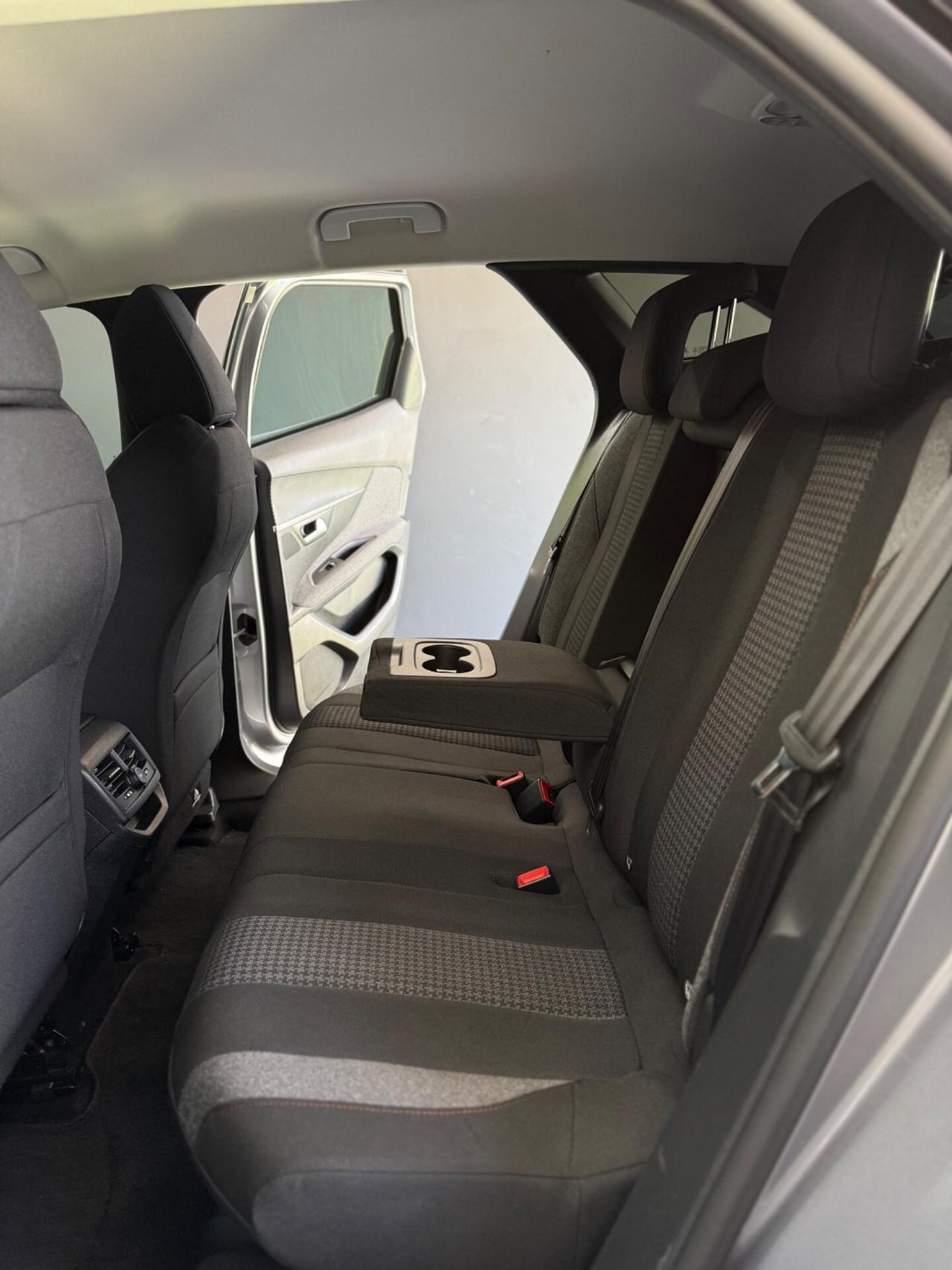 Peugeot 3008 BlueHDi 130 cv EAT8 Allure Pack 2021