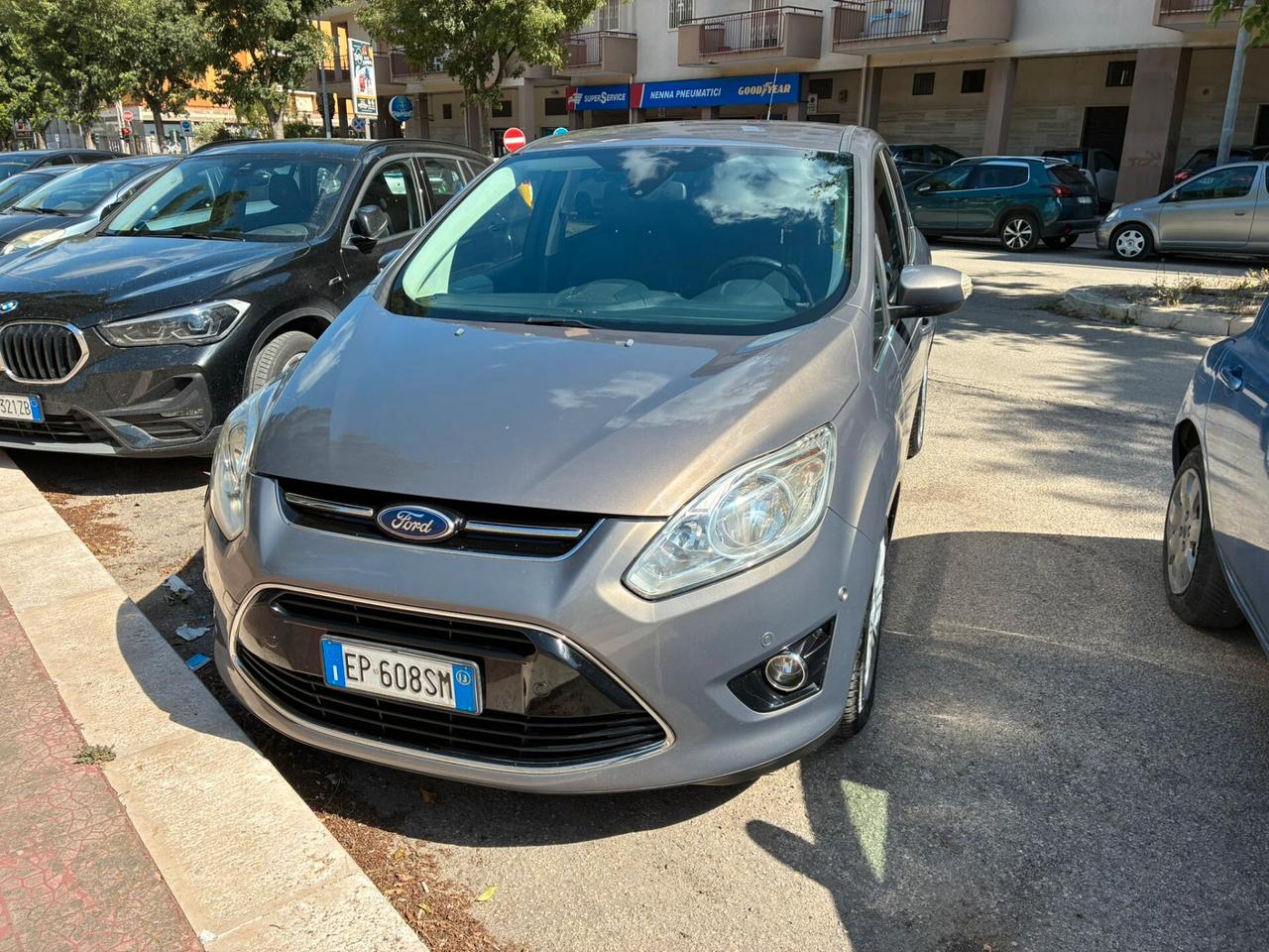 Ford C-Max1.6TDCi115CV Navi perfetta-13