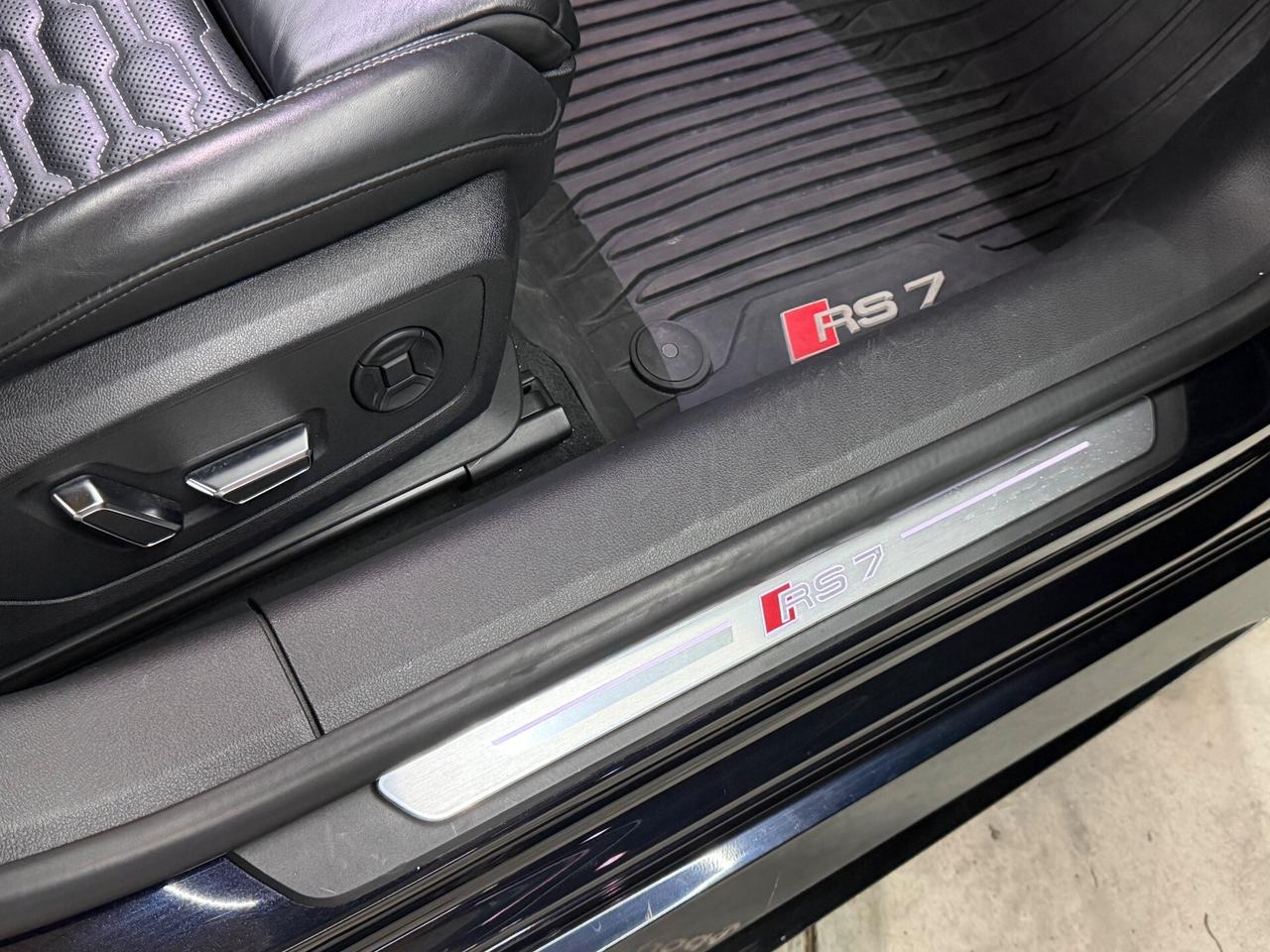 Audi A7 RS 7 SPB quattro tiptronic