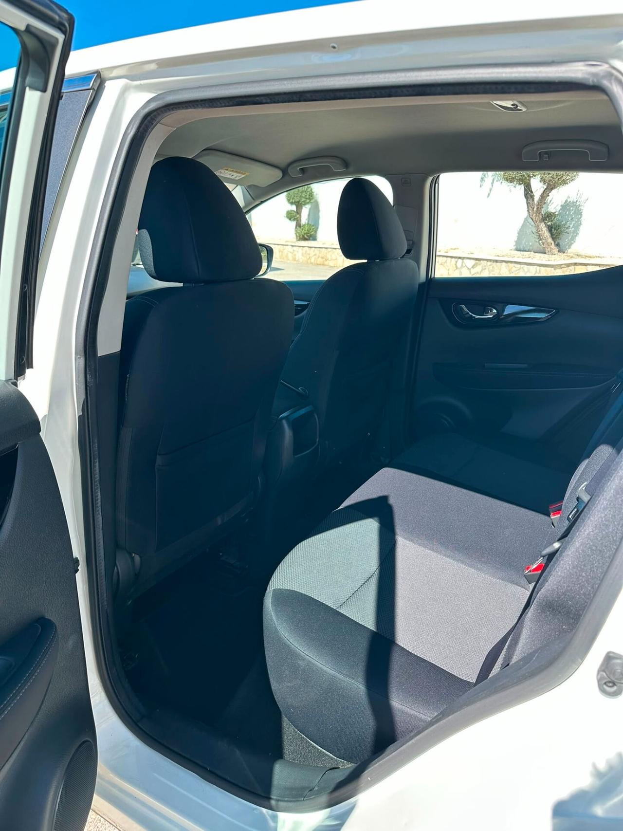 NISSAN QASHQASI 1.5 dCi Business