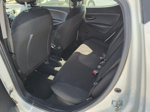 LANCIA Ypsilon 1.2 69 CV 5 porte Gold