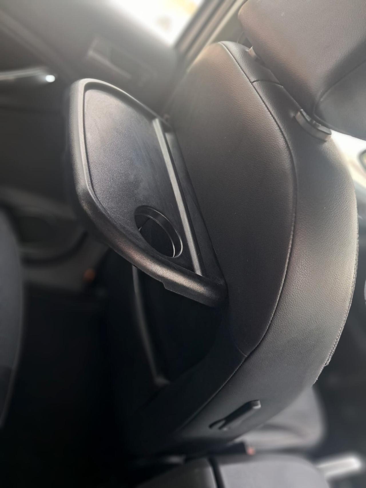 Ford C-Max Focus 1.6 TDCi (90CV) Titanium