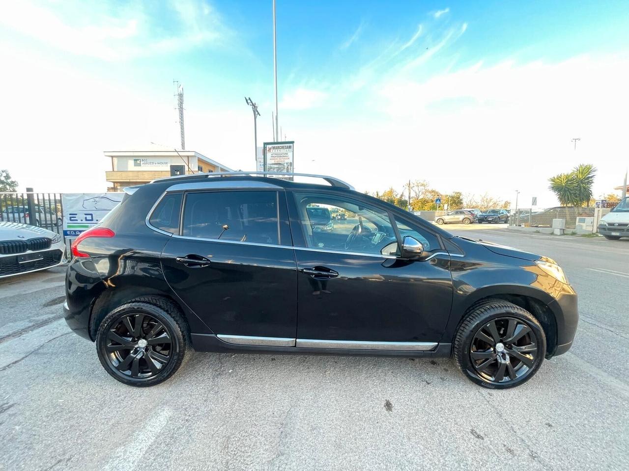 Peugeot 2008 1.6 e-HDi 92 CV Stop&Start Urban Cross