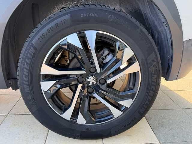 Peugeot 2008 BlueHDi 130 S&S EAT8 Allure Pack