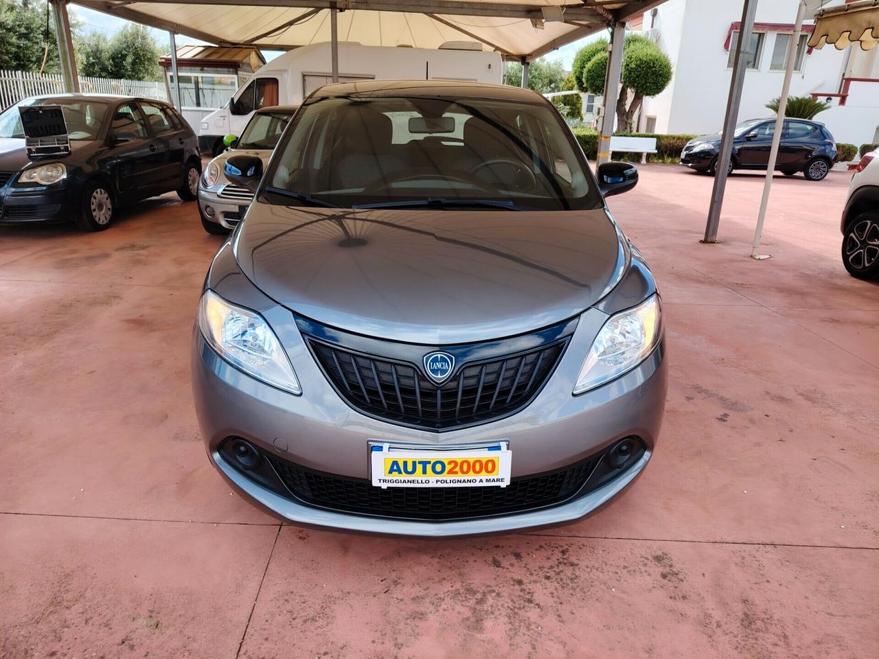 Lancia Ypsilon 1.0 FireFly Hybrid 9.000 km 2023