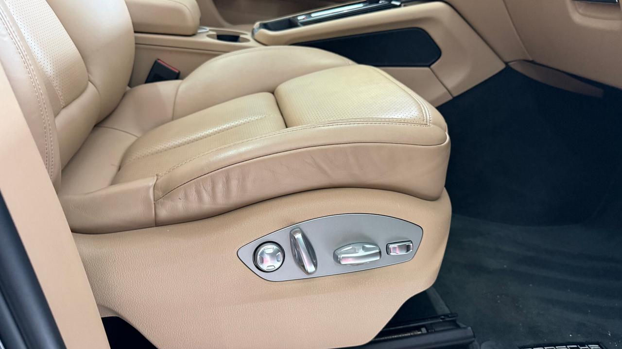 Porsche Macan 2.0 RESTYLING TETTO