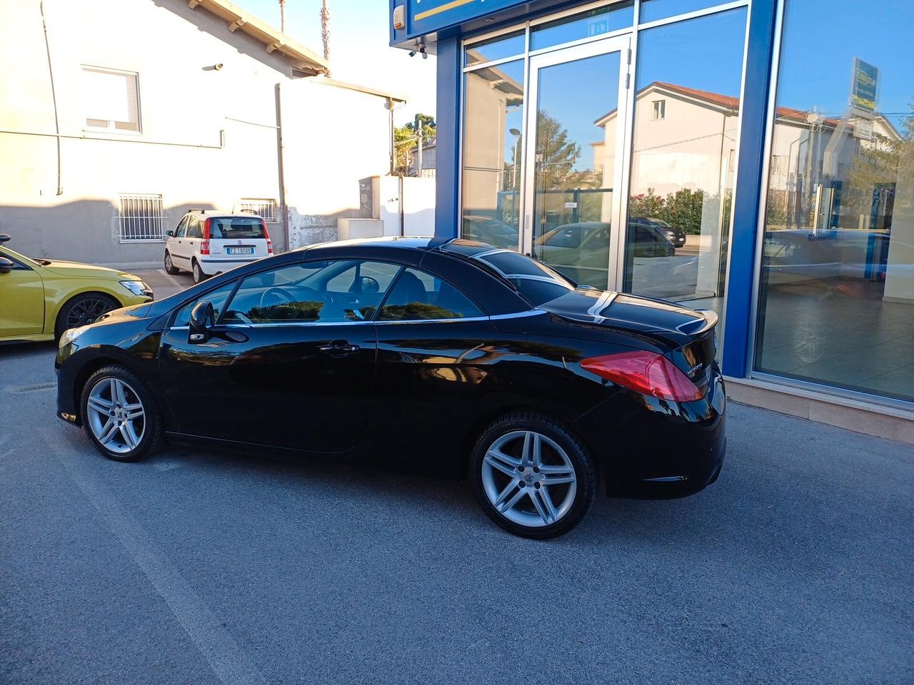 Peugeot 308 1.6 VTi 120CV CC Féline