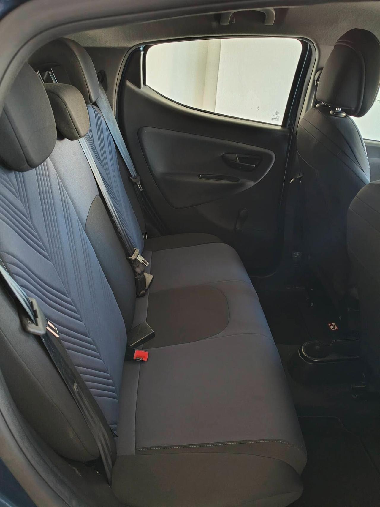 Lancia Ypsilon 1.0 FireFly 5 porte S&S Hybrid Gold