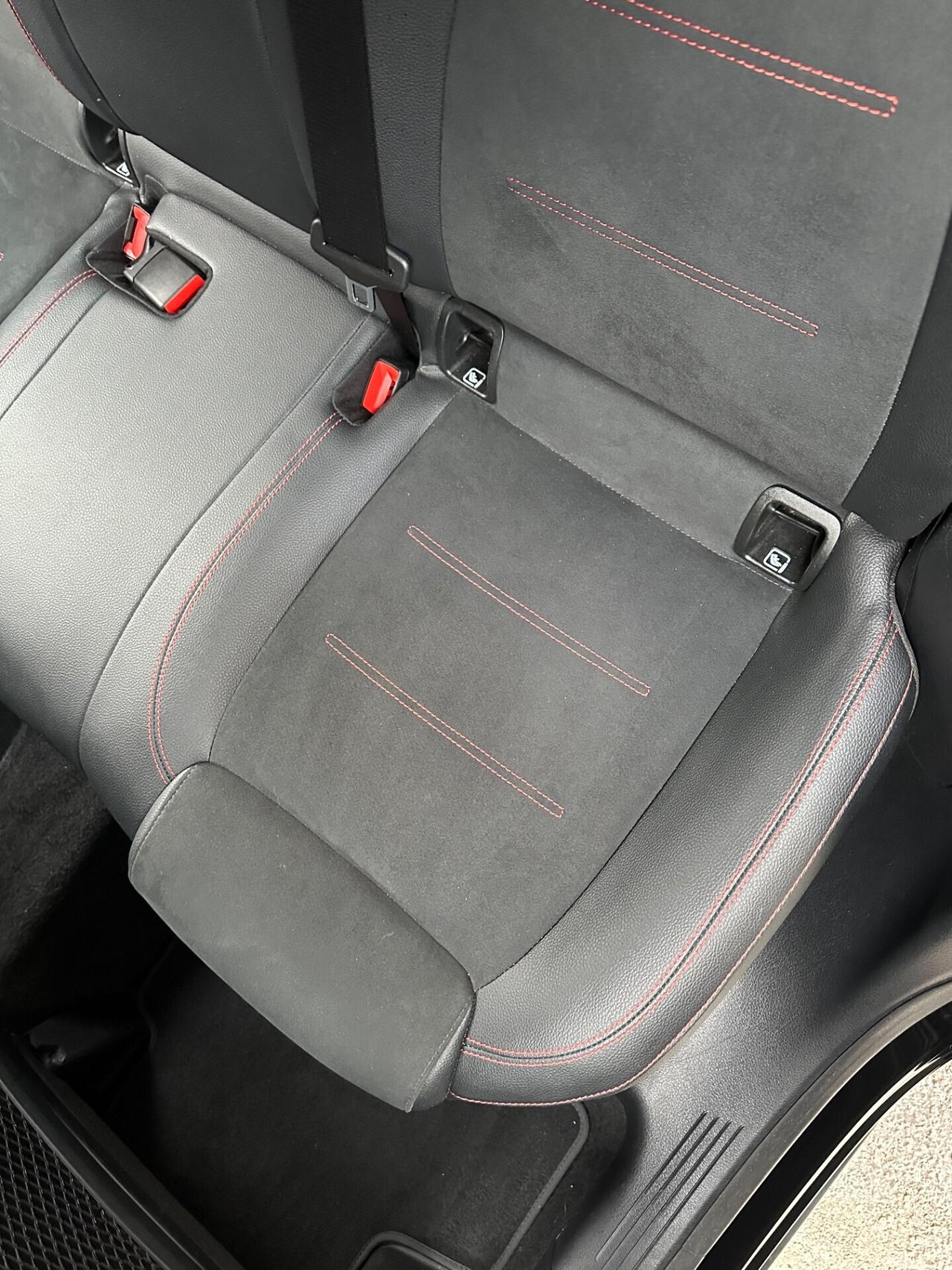 Mercedes-Benz GLA 180d 2.0 116cv Automatic Premium