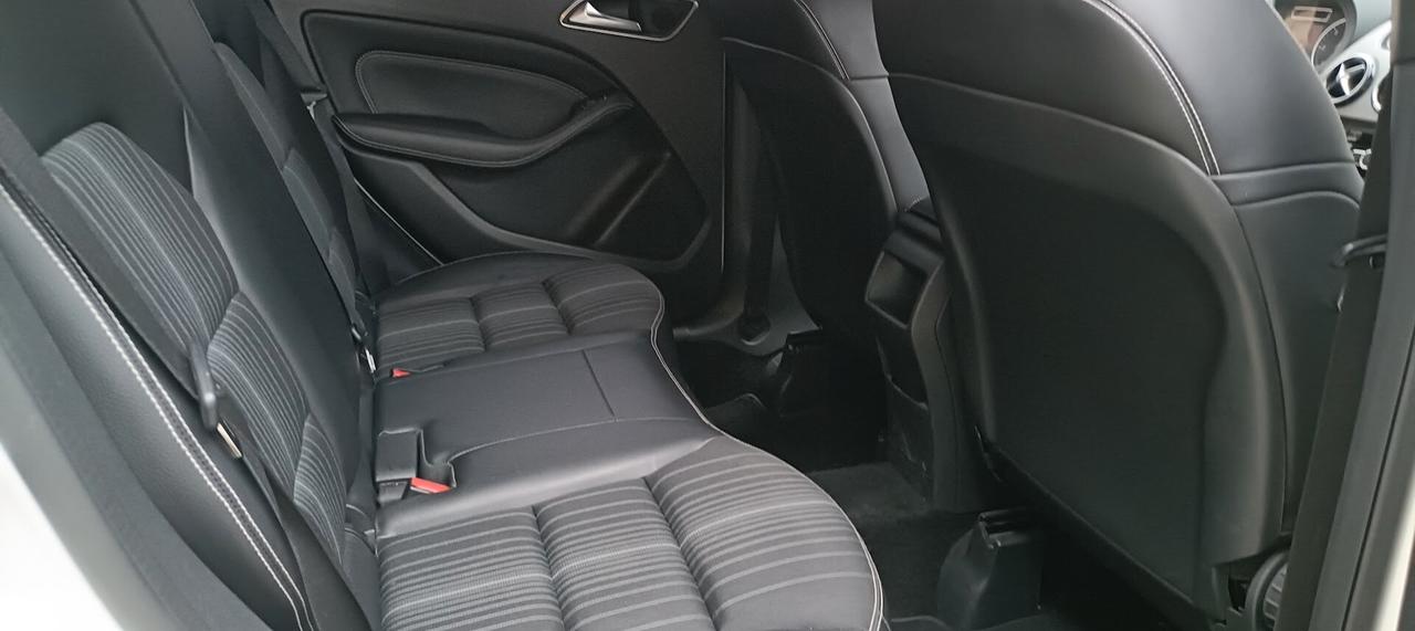 Mercedes-benz B 180 CDI BlueEFFICIENCY Premium