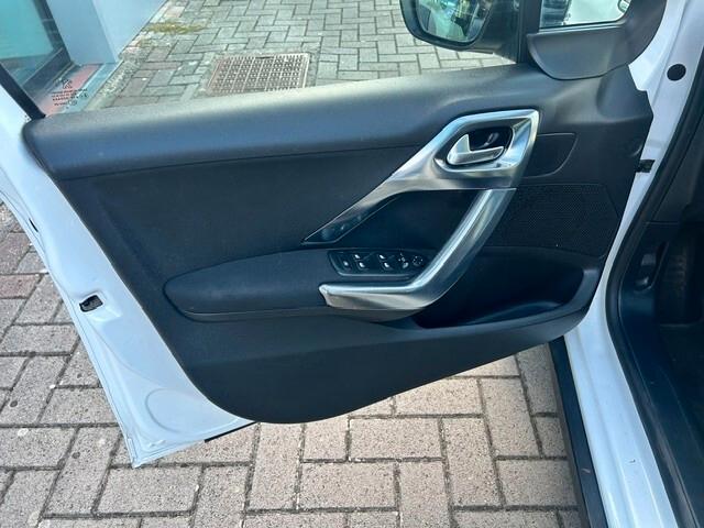 Peugeot 2008 1.6 e-HDi 92 CV Stop&Start Allure
