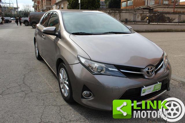 TOYOTA Auris 1.4 D-4D Active