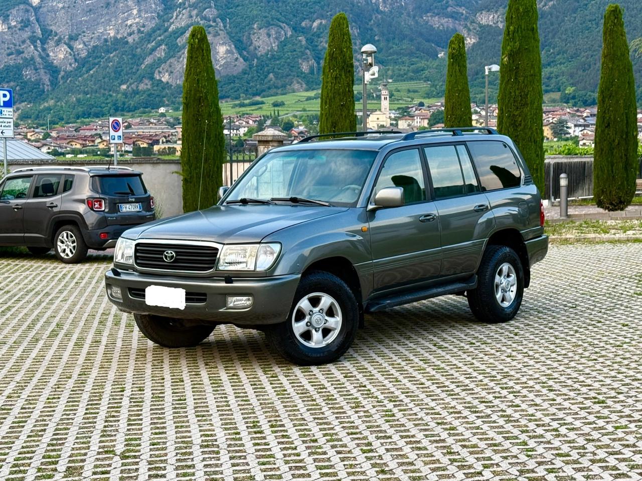 Toyota Land Cruiser HDJ100 4.2 TD 204cv 7 posti ASI