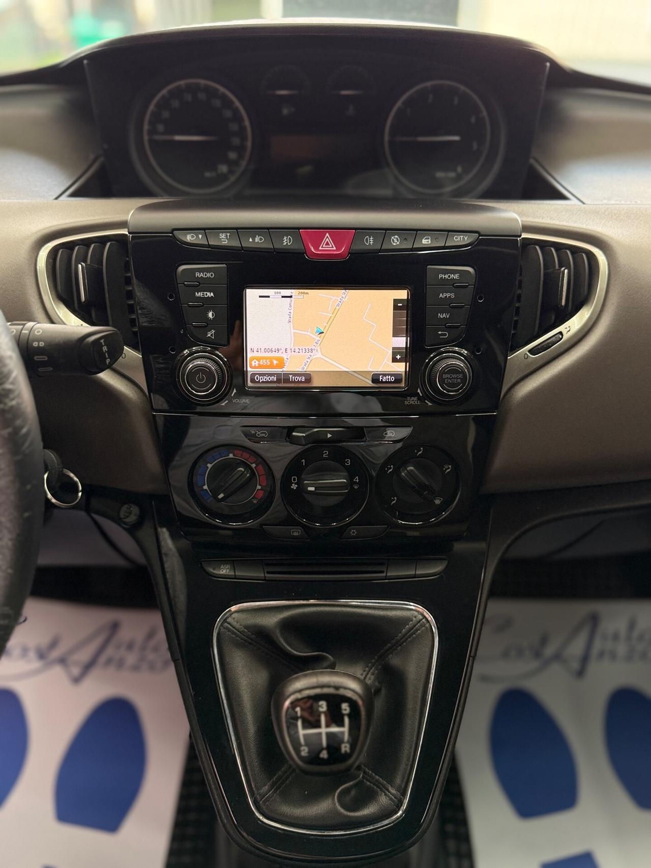 Lancia Ypsilon 1.3 Multijet 95cv 11/2015 Full Optional