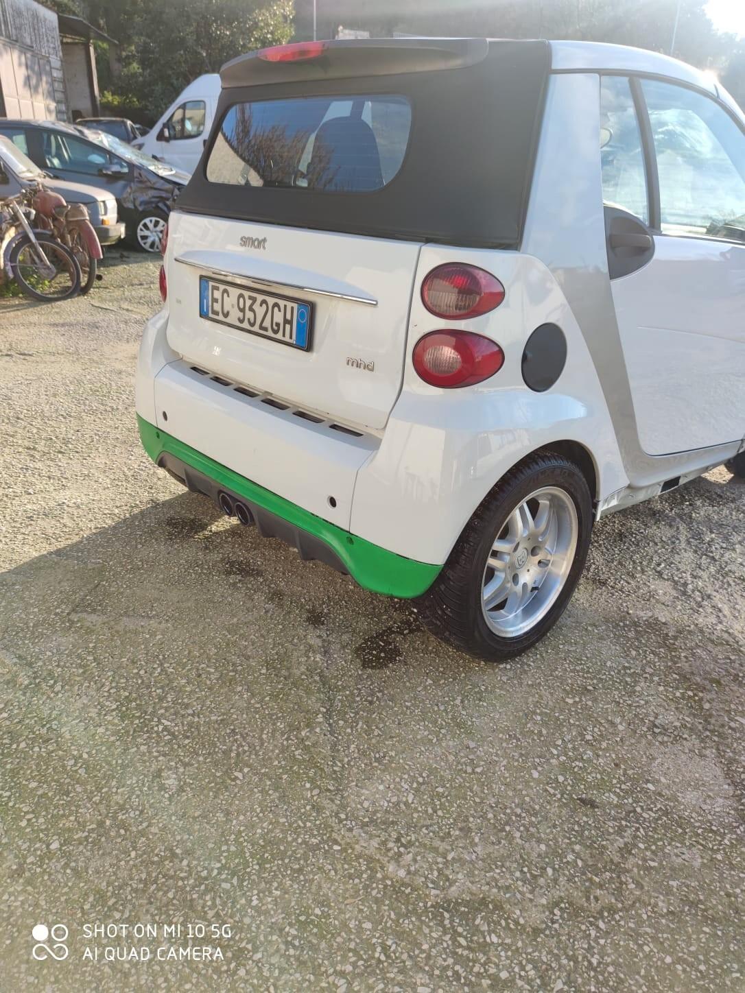 Smart ForTwo 1000 75 kW cabrio BRABUS