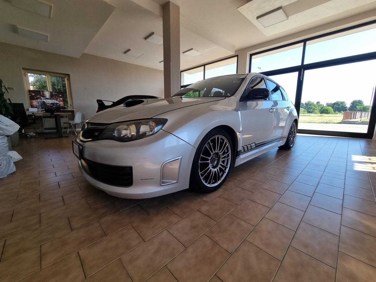 Subaru Impreza 2.0R 72