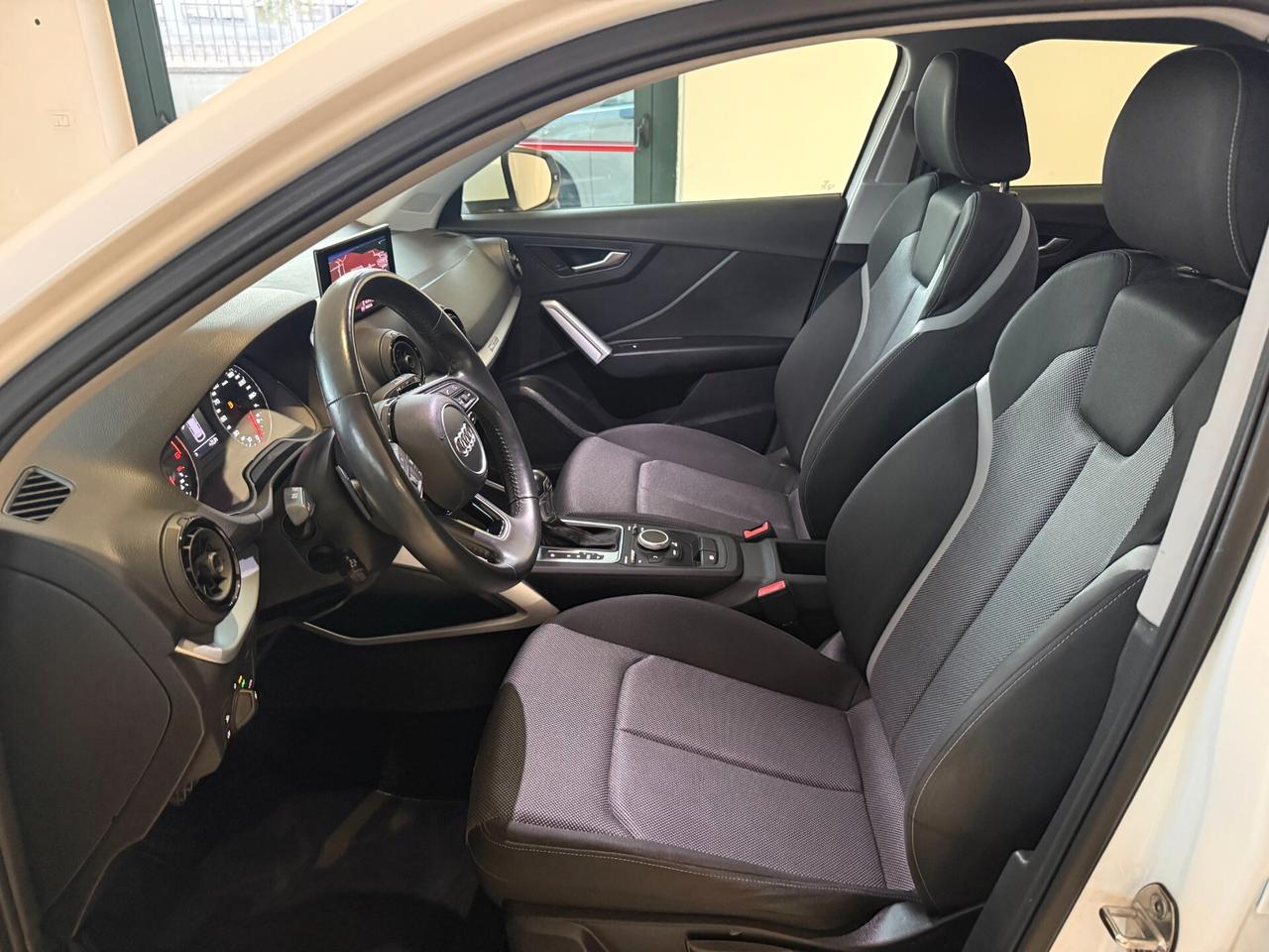 Audi Q2 I 1.6 30 tdi Sport s-tronic Matrix Frecce Dynamiche Navi Sensori