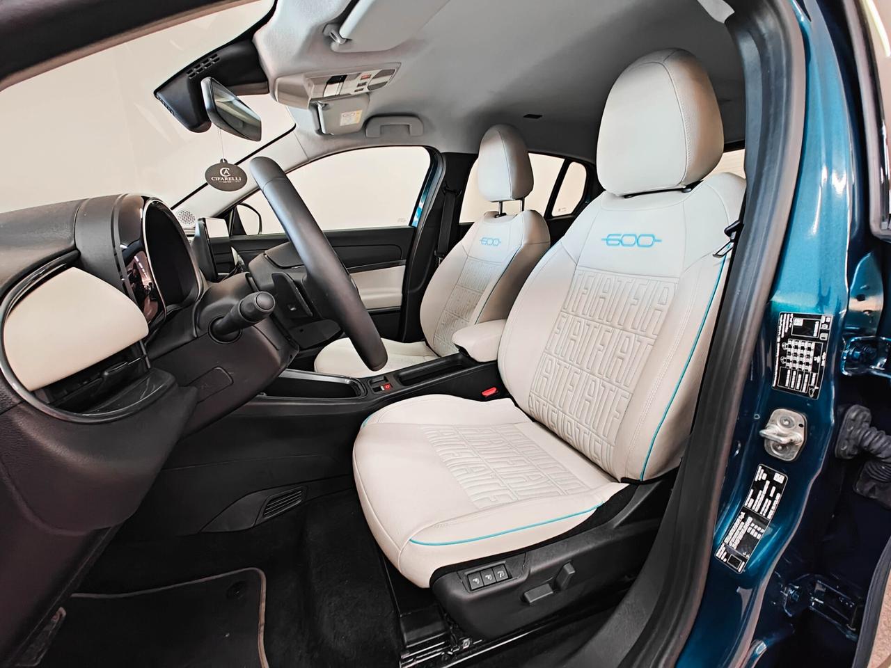 Fiat 600 Hybrid 100 CV DCT MHEV La Prima