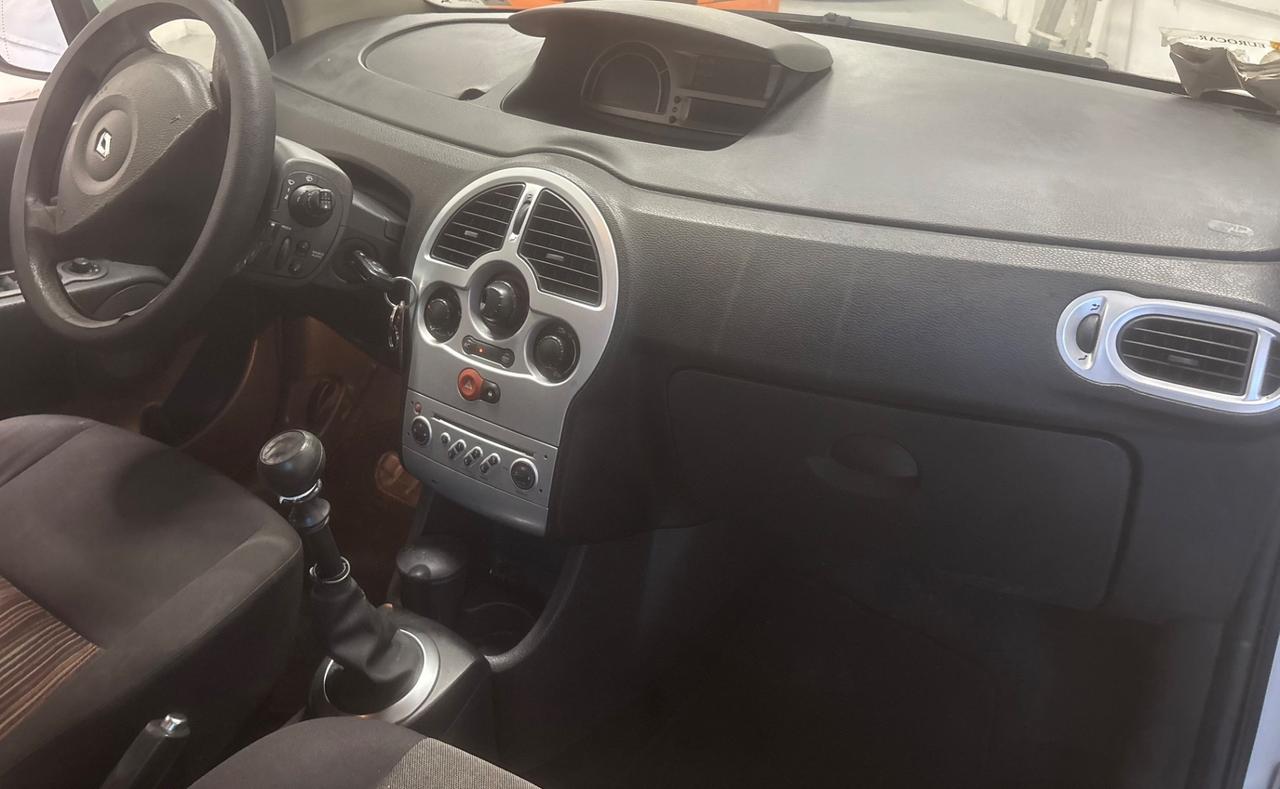 Renault Modus Grand 1.2 16V Dynamique
