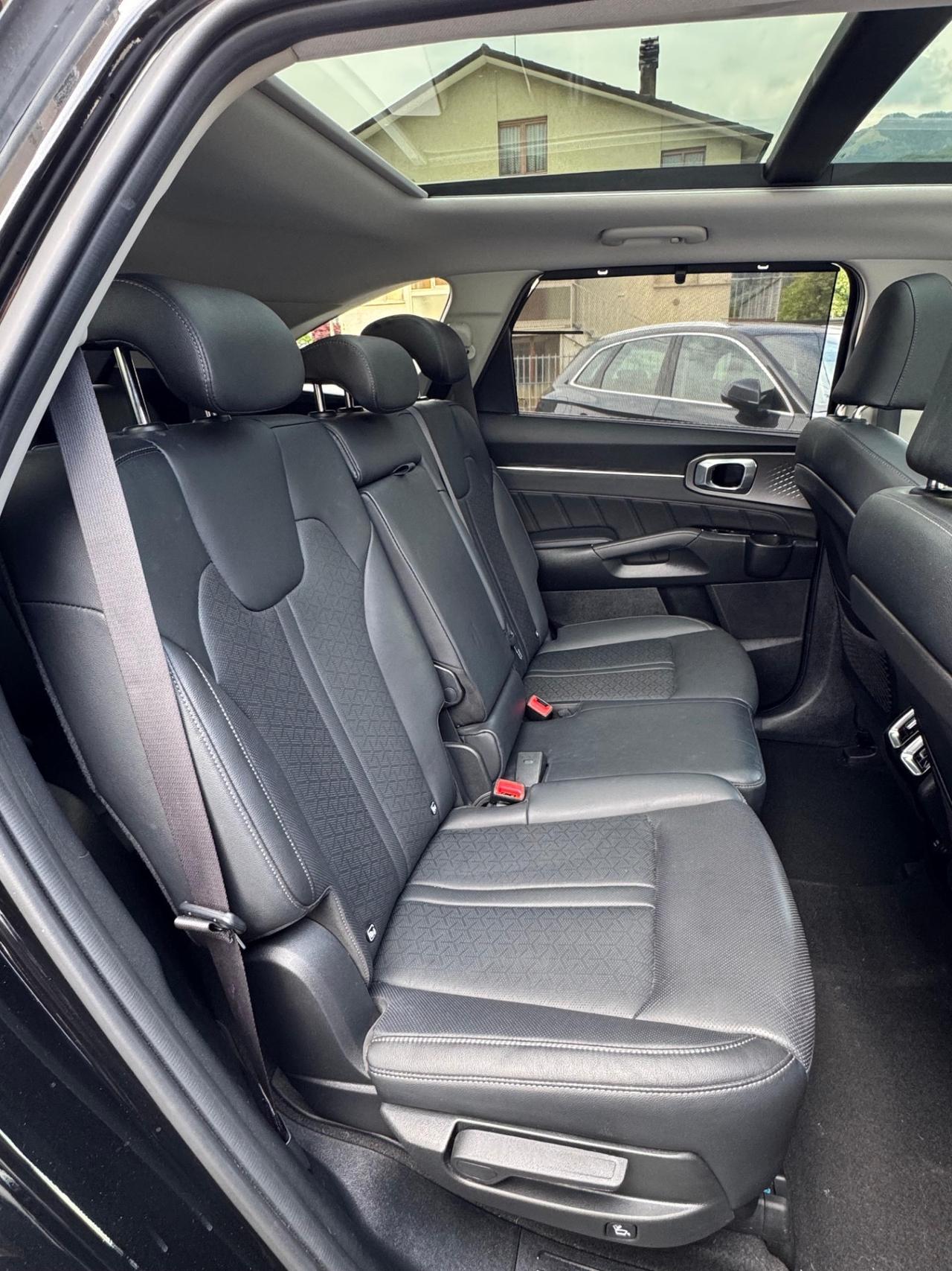 Kia Sorento 1.6 T-GDi HEV AT6 4WD Evolution