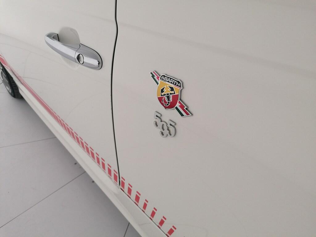 Abarth 595 1.4 Turbo T-Jet Yamaha Factory Racing