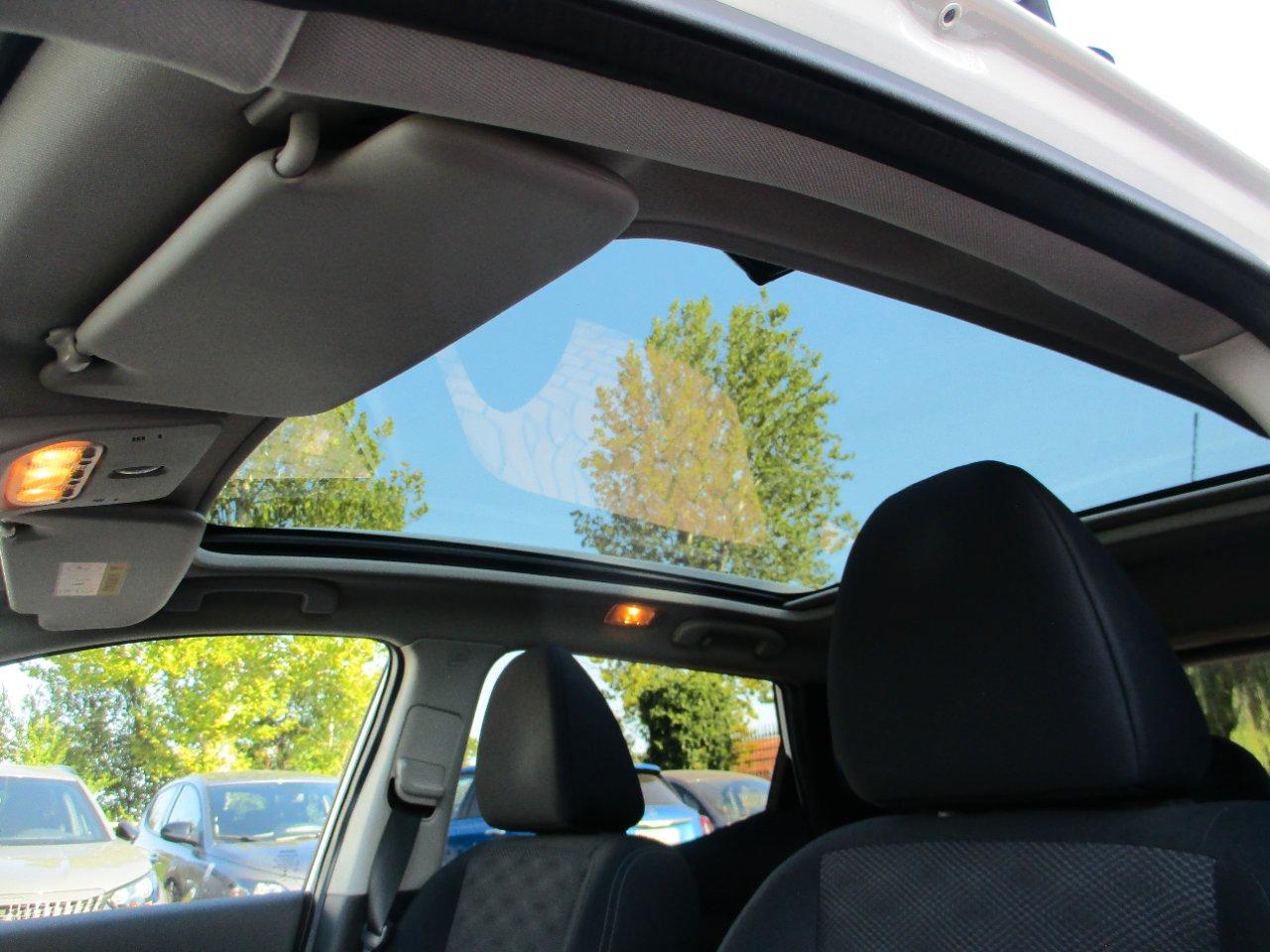 Nissan Qashqai 1.5 dci 360 110cv E6 TETTO/360/Frenata