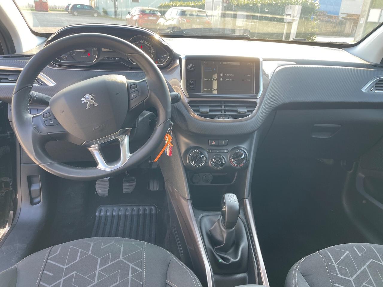 Peugeot 2008 1.2 Neopatentati