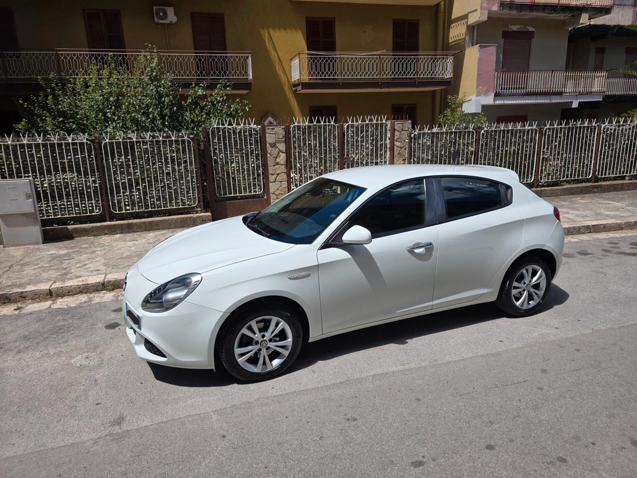 Alfa Romeo Giulietta 1.6 JTDm-2 120 CV Distinctive