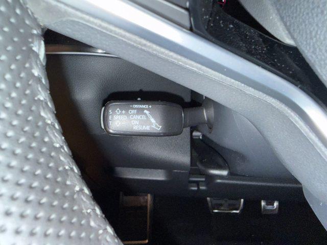 SKODA Karoq 1.5 TSI DSG SportLine ACC 18" LED NAVI