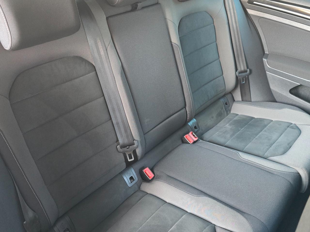 VOLKSWAGEN Golf 1.5 TGI DSG 5p. Highline BlueMotion Technology